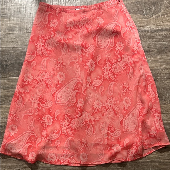 Investments Dresses & Skirts - Investments Coral Paisley A-Line Skirt PERFECT FOR SPRING